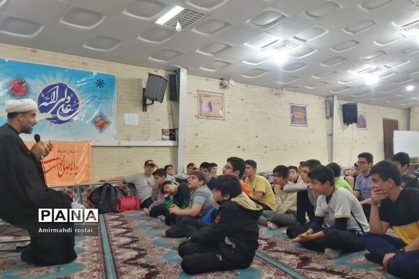 برگزاری اردوی شبانه در دبیرستان شهید بهشتی ناحیه دو ری