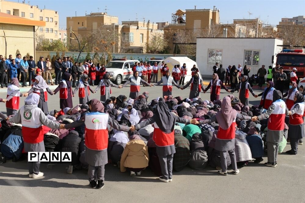 بیست و پنجمین مانور سراسری زلزله و ایمنی در استان مرکزی