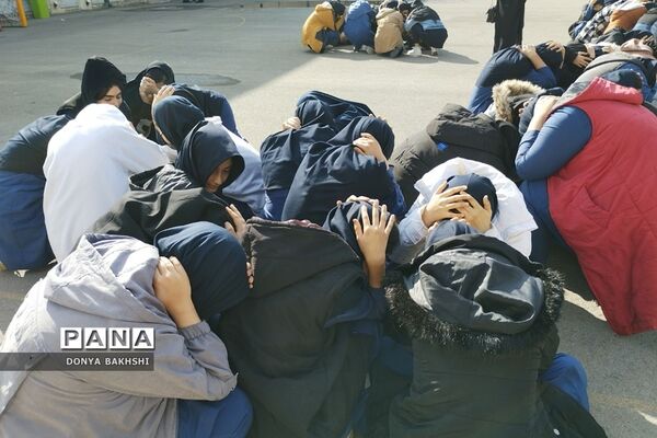 برگزاری مانور زلزله درمدارس کهریزک و باقرشهر