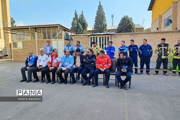 برگزاری مانور زلزله درمدارس کهریزک و باقرشهر