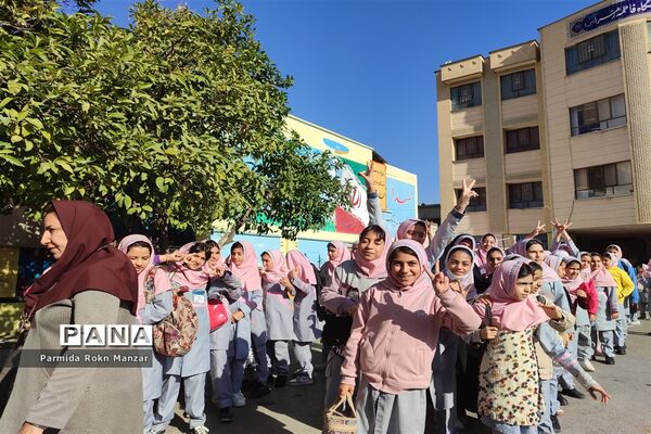بازدید علمی دانش‌آموزان دبستان شاهد فاطمه الزهرا(س)ازموزه تاریخ طبیعی و تکنولوژی دانشگاه شیراز