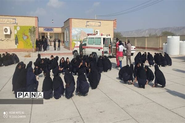 بیست و پنجمین مانور سراسری زلزله و ایمنی در مناطق 23 گانه استان هرمزگان