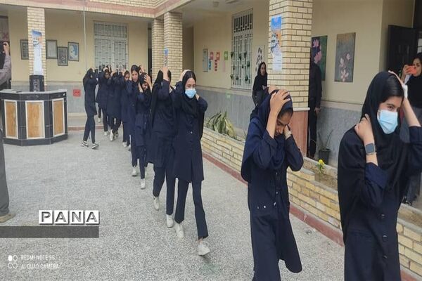 بیست و پنجمین مانور سراسری زلزله و ایمنی در مناطق 23 گانه استان هرمزگان