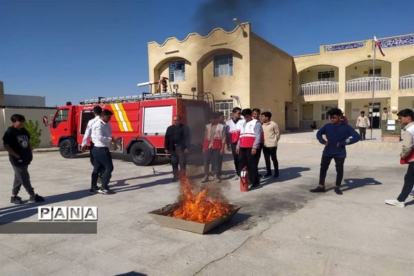 بیست و پنجمین مانور سراسری زلزله و ایمنی در مناطق 23 گانه استان هرمزگان
