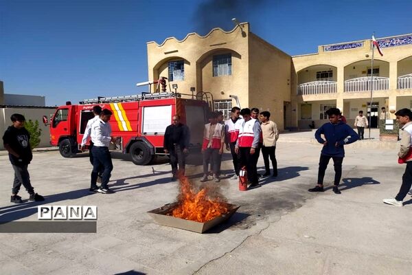 بیست و پنجمین مانور سراسری زلزله و ایمنی در مناطق 23 گانه استان هرمزگان