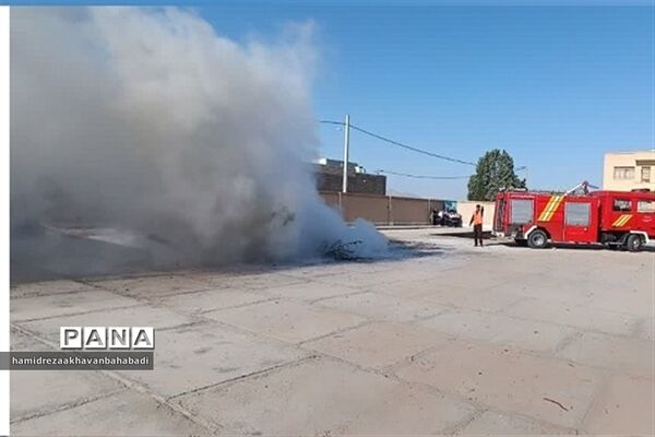 بیست و پنجمین مانور زلزله و ایمنی در مدارس بهاباد یزد