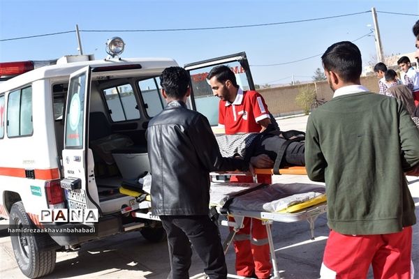 بیست و پنجمین مانور زلزله و ایمنی در مدارس بهاباد یزد