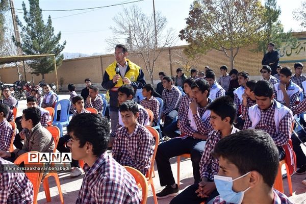 بیست و پنجمین مانور زلزله و ایمنی در مدارس بهاباد یزد