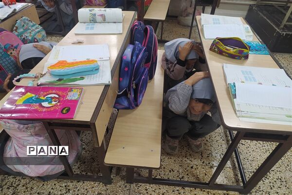 برگزاری مانور زلزله در دبستان افشار نژاد ۲