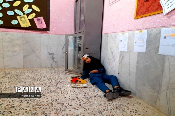 مانور زلزله در دبیرستان دخترانه شهید‌اژدری کوهمره نودان