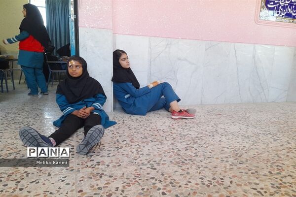 مانور زلزله در دبیرستان دخترانه شهید‌اژدری کوهمره نودان