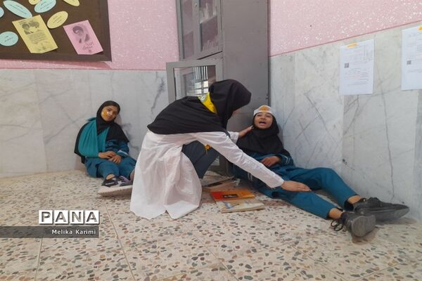 مانور زلزله در دبیرستان دخترانه شهید‌اژدری کوهمره نودان