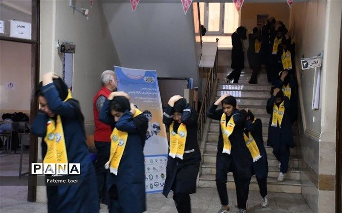 مانور سراسری زلزله و ایمنی در ماهشهر برگزار شد / فیلم