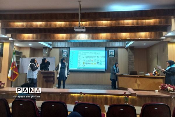 کارگاه آموزشی کمک‌های اولیه در دبیرستان مهشید مصلی نژاد ناحیه ۶