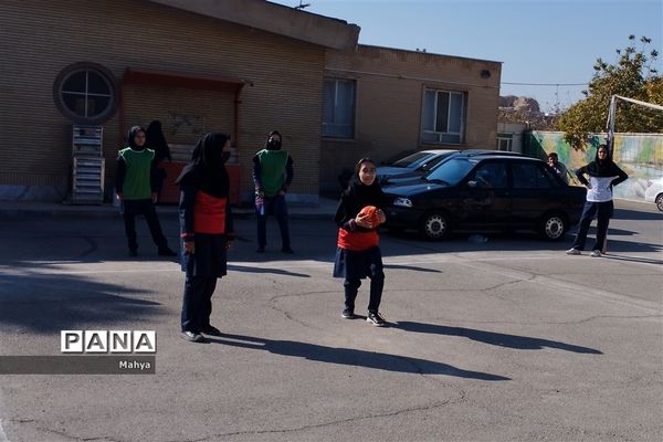 مسابقه داژبال(طرح ۱۰۰ مسابقه در ۱۰۰ روز) در آموزشگاه شبانه‌روزی حضرت زهرا(س) جوادآباد