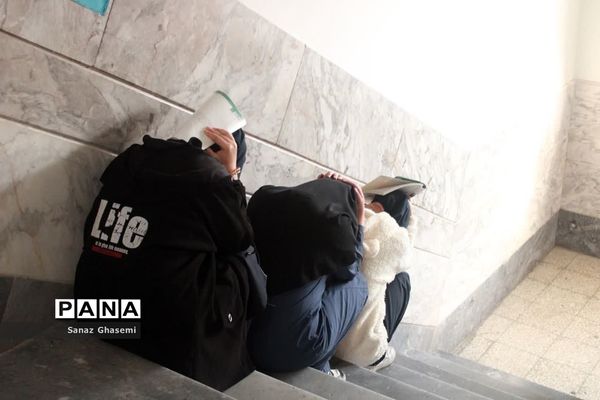 برگزاری مانور زلزله در دبیرستان‌های قم