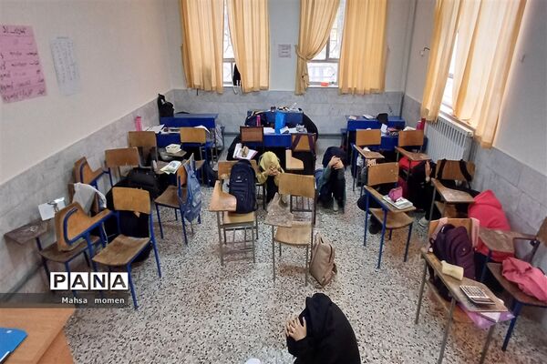 برگزاری مانور زلزله در دبیرستان اسلامبولچی ناحیه ۶