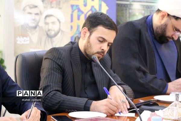 سلسله نشست‌های تشکل‌های دانش‌آموزی با معاون استاندار خراسان رضوی