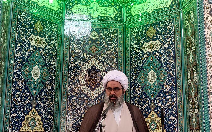 مهم‌ترین شعار و پیام نماز‌ جمعه رعایت تقوای الهی است که به سعادت انسان منجر می‌شود