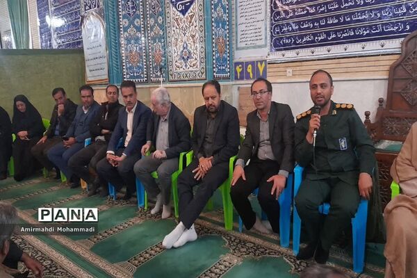 برپایی میزخدمت دستگاه‌های اجرایی به‌مناسبت هفته بسیج