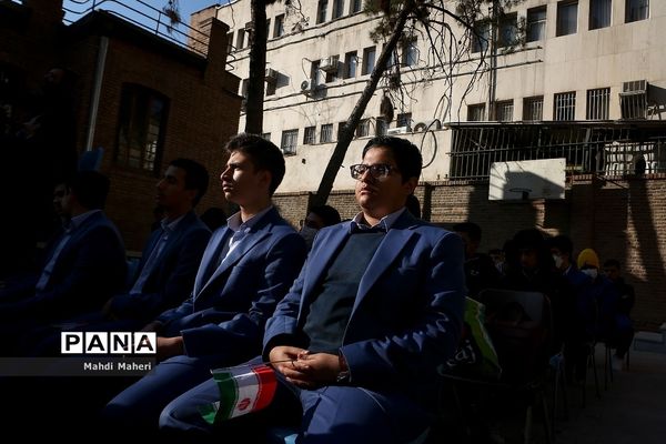 مراسم افتتاح طرح هر مدرسه یک نهالستان در دبیرستان ماندگار البرز