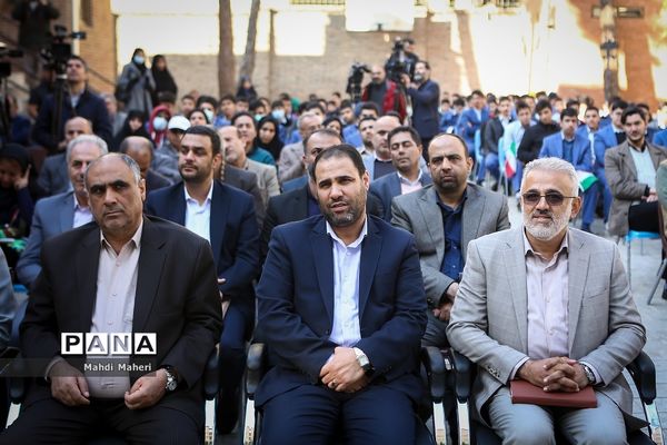 مراسم افتتاح طرح هر مدرسه یک نهالستان در دبیرستان ماندگار البرز