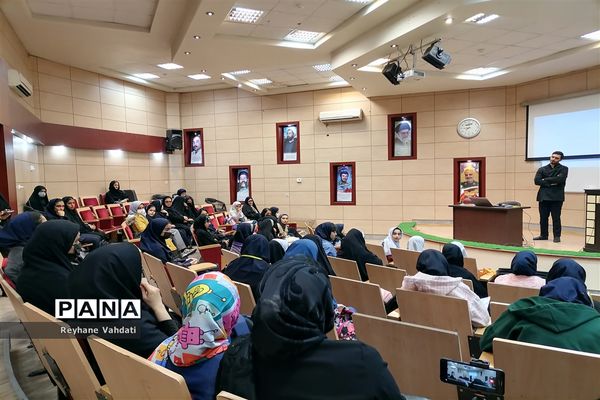 جلسه آموزش مقدماتی خبرنگاری ویژه دانش‌آموز خبرنگاران پانا ناحیه دو