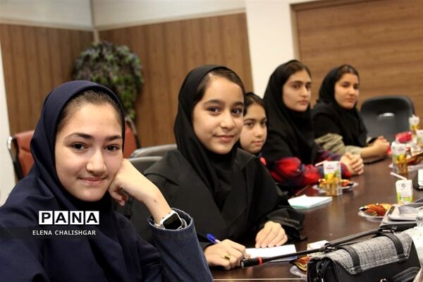کارگاه آموزشی طرح هر مدرسه یک خبرنگار در ناحیه یک بهارستان