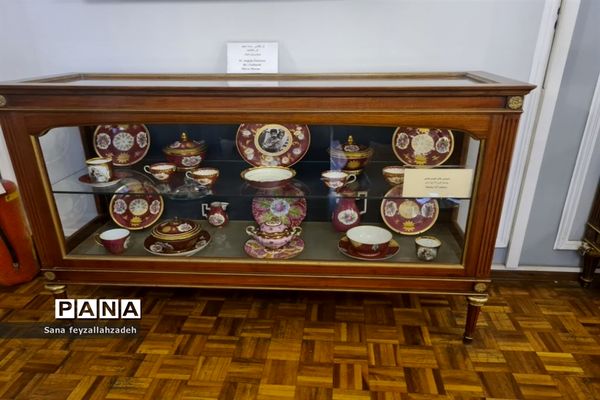 بازدید دانش‌آموزان از مجموعه تاریخی کاخ گلستان