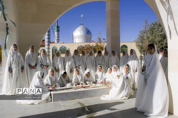 مراسم جشن تکلیف در مدارس آباده