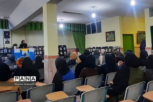 جلسات آموزش خانواده در هنرستان‌ مبتکران رودهن