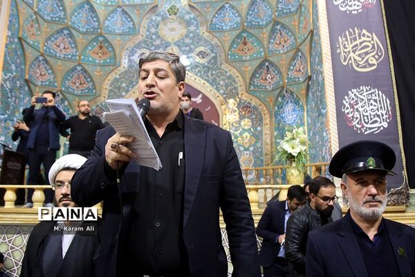 وداع با پیکر شهید مدافع حرم «علی آقاعبداللهی» در حرم حضرت معصومه(س)