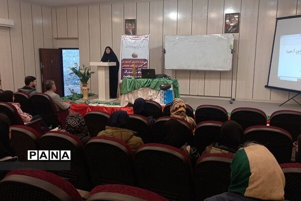 همایش تخصصی کنکور در دبیرستان دوره دوم‌ آیت‌الله طالقانی رودهن
