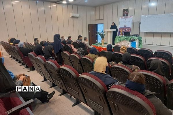 همایش تخصصی کنکور در دبیرستان دوره دوم‌ آیت‌الله طالقانی رودهن