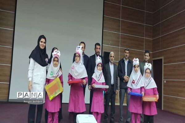 نشست دانش‌آموزان تشکل‌های دانش‌آموزی شهرستان گناوه