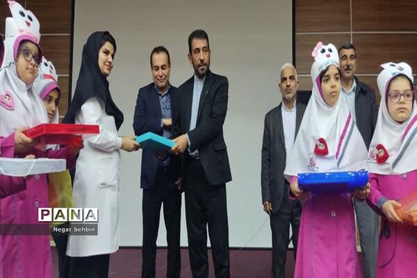 نشست دانش‌آموزان تشکل‌های دانش‌آموزی شهرستان گناوه
