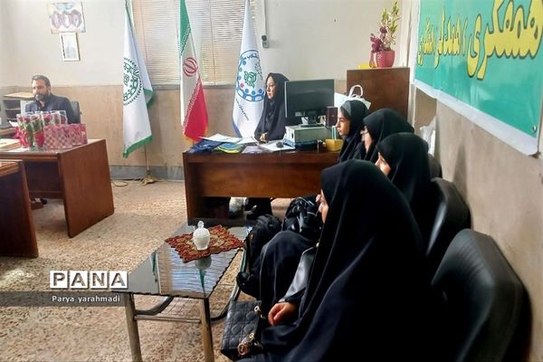 تقدیر از دانش‌آموز خبرنگاران فعال پانا شهرستان ورامین