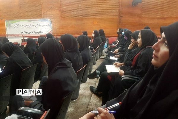 نشست توجیهی آموزشی رابطان مشاور شهرستان ورامین