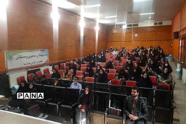 نشست توجیهی آموزشی رابطان مشاور شهرستان ورامین