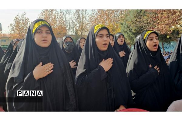 مراسم بدرقه  پیکرشهید مدافع حرم الیاس چگینی در دبیرستان شاهد کوثر