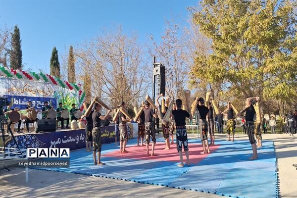 همایش بزرگ پیاده‌روی خانوادگی در مهردشت ابرکوه