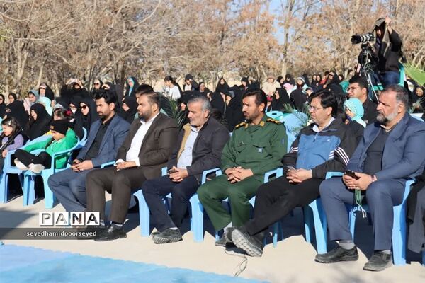 همایش بزرگ پیاده‌روی خانوادگی در مهردشت ابرکوه