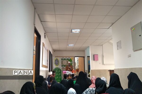 مراسم تجلیل از حافظان قرآن  در هفته‌ قرآن و عترت