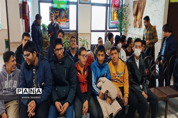 اردوی یک روزه به‌مناسبت بزرگداشت روز جهانی معلولین  در مدرسه گرجستانی