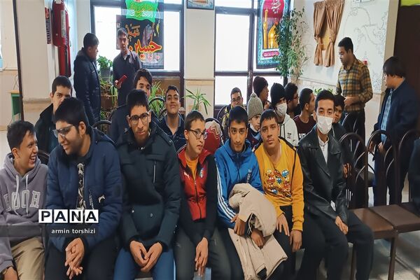 اردوی یک روزه به‌مناسبت بزرگداشت روز جهانی معلولین  در مدرسه گرجستانی