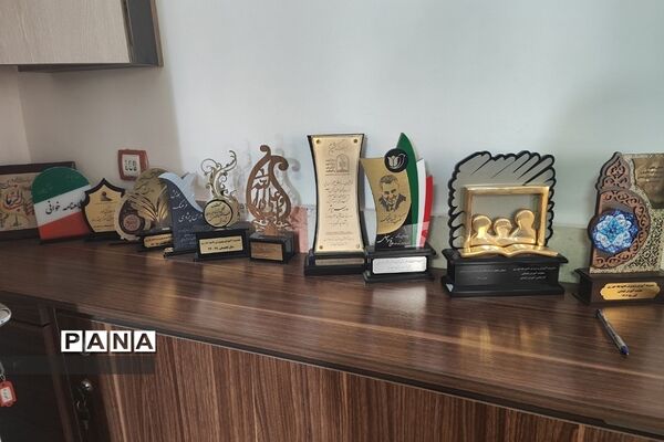 بازدید از روند انجام فعالیت‌های پرورشی مدارس شاهد و ایثارگر ناحیه یک شهرری