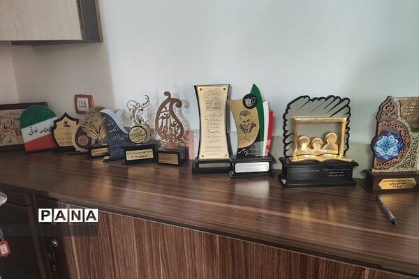 بازدید از روند انجام فعالیت‌های پرورشی مدارس شاهد و ایثارگر ناحیه یک شهرری