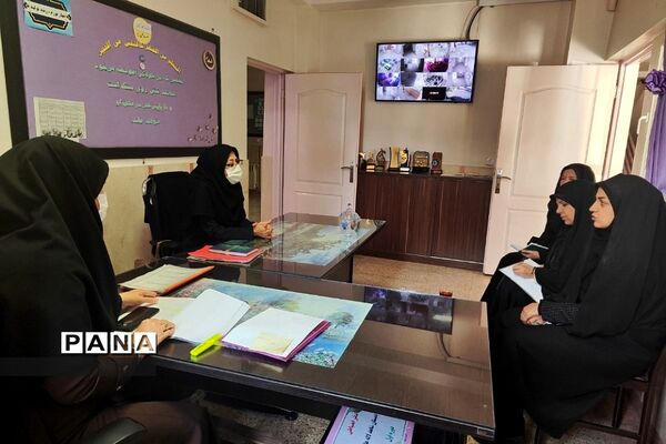 بازدید از روند انجام فعالیت‌های پرورشی مدارس شاهد و ایثارگر ناحیه یک شهرری
