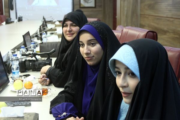 دیدار اعضای مجلس دانش‌آموزی با معاونان وزارت آموزش و پرورش