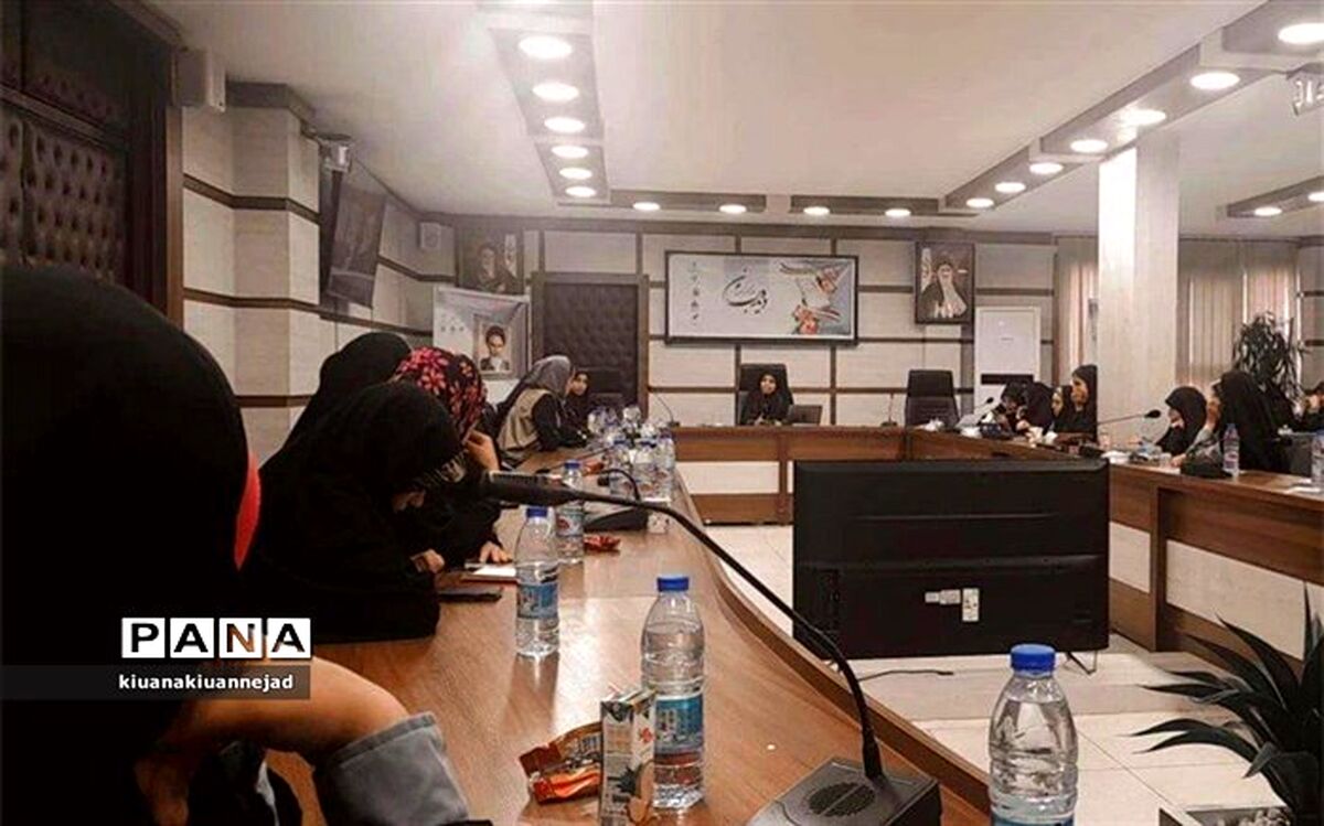 قانون اساسی‌ میثاق ملی و مهم‌ترین سند کشور است